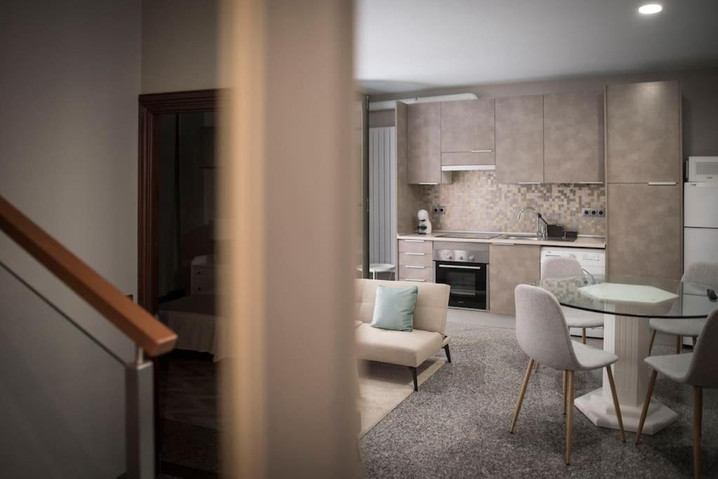 Apartamento En Centro Historico Con Patio Romano Сан-Лоренсо-де-Ель-Ескоріаль Екстер'єр фото