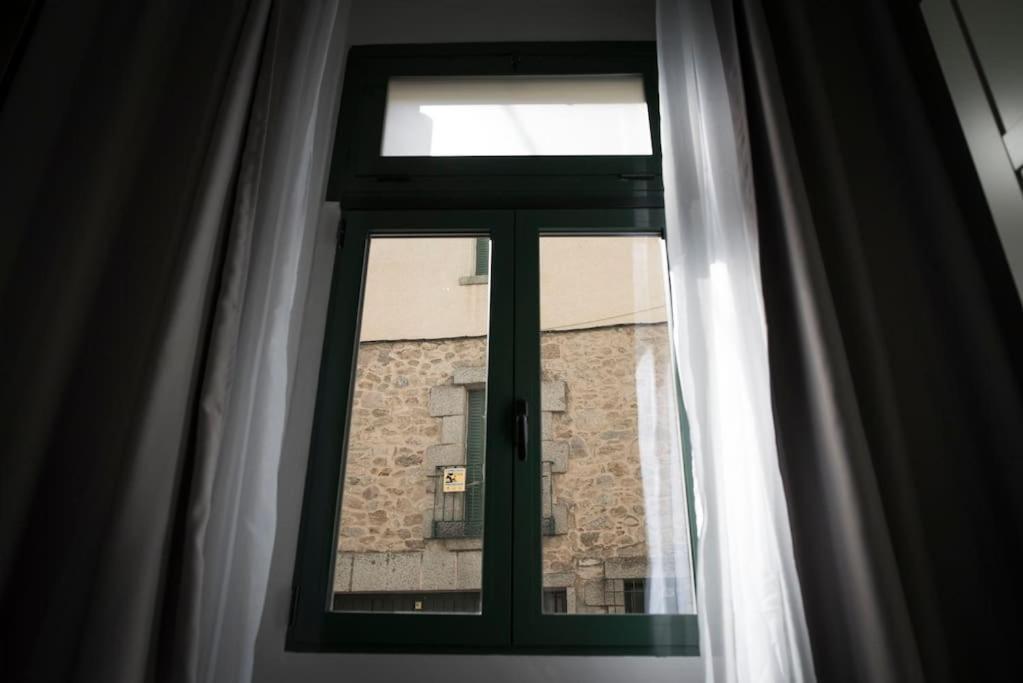Apartamento En Centro Historico Con Patio Romano Сан-Лоренсо-де-Ель-Ескоріаль Екстер'єр фото