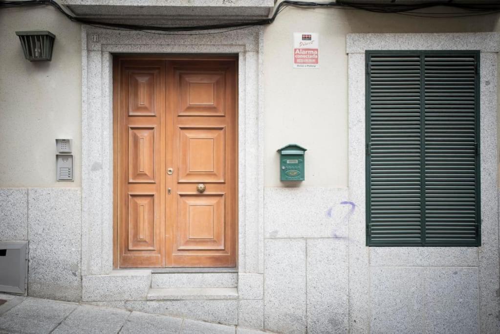 Apartamento En Centro Historico Con Patio Romano Сан-Лоренсо-де-Ель-Ескоріаль Екстер'єр фото